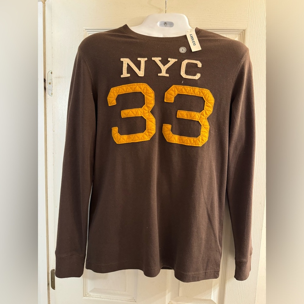 Old Navy Long Sleeve T-Shirt in Brown, Size L